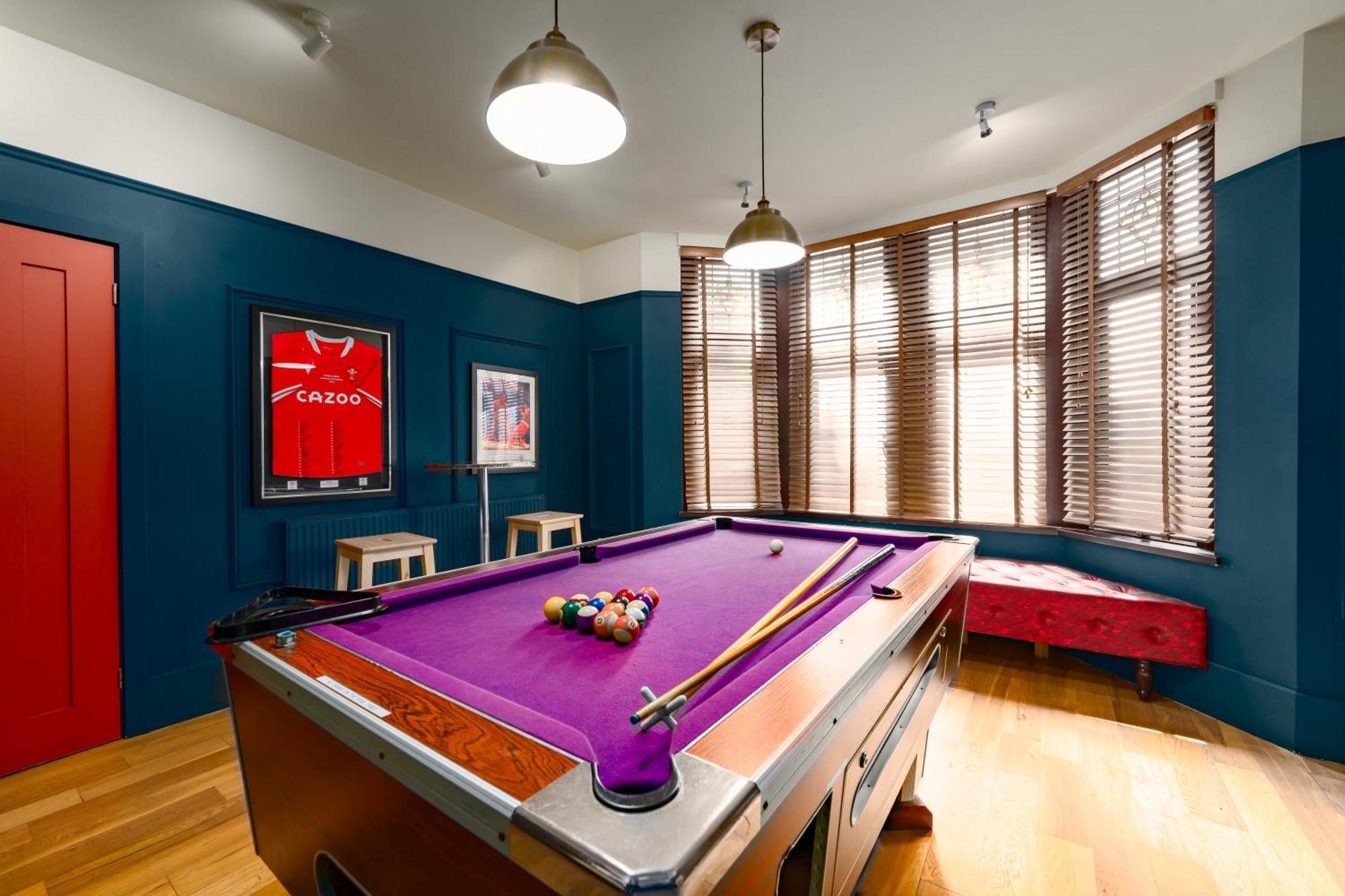 City Retreat, Spacious 4 Bed House, Games Room, Parking, Hot Tub & Bbq Cardiff Zewnętrze zdjęcie