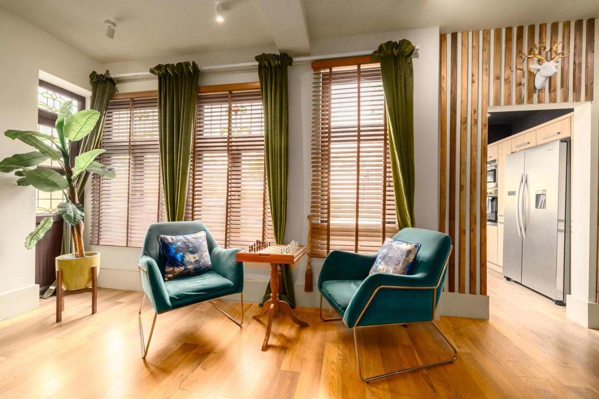 City Retreat, Spacious 4 Bed House, Games Room, Parking, Hot Tub & Bbq Cardiff Zewnętrze zdjęcie
