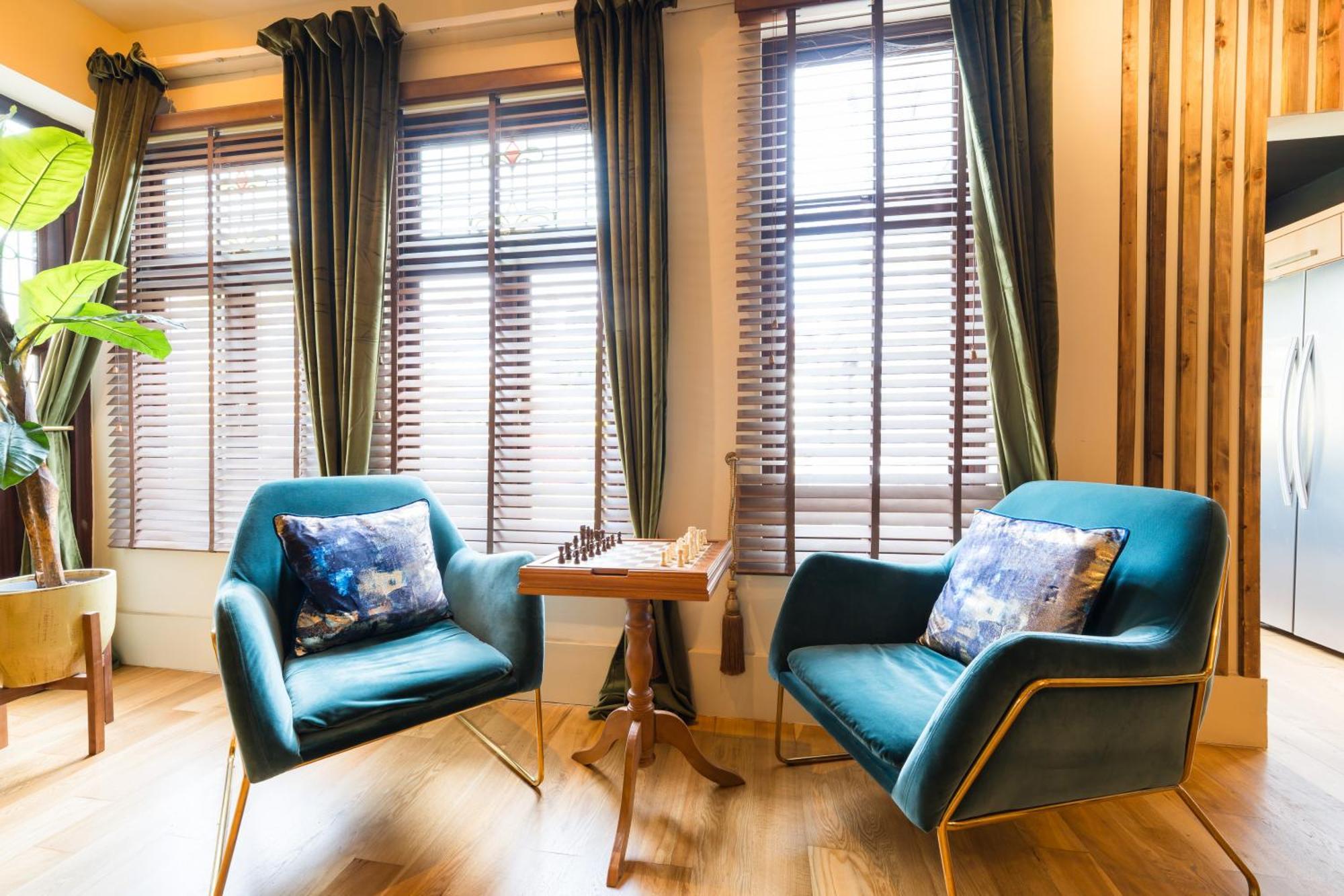 City Retreat, Spacious 4 Bed House, Games Room, Parking, Hot Tub & Bbq Cardiff Zewnętrze zdjęcie